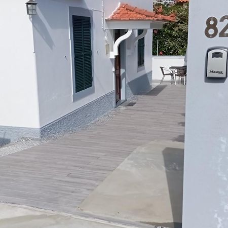 Bus Stop House 82 Funchal  Bagian luar foto